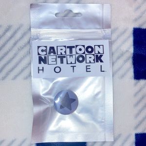 Steven Universe purple pin